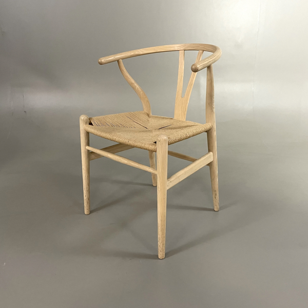 Stol Carl Hansen CH24 Wishbone Chair_27a_8dc18d24e793b95_lg.jpeg